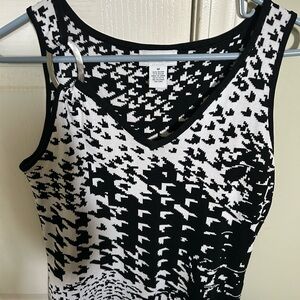 Carmen Marc Valvo Black and White Abstract Tank Top